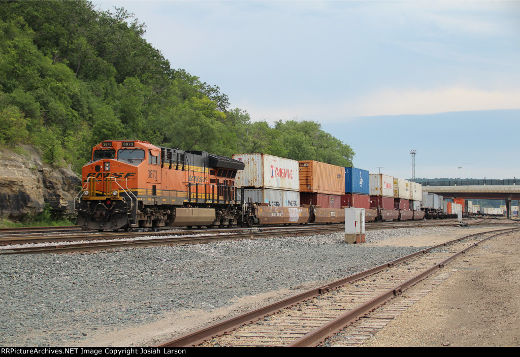 BNSF 3873